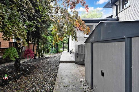 Photo 36 at 11 Tefley Road, Newtonbrook West, Toronto