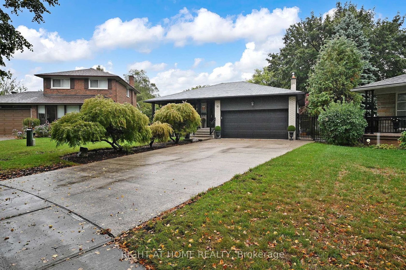 11 Tefley Road, Newtonbrook West, Toronto 