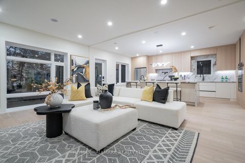 Photo 13 at 116 Kennard Avenue, Bathurst Manor, Toronto