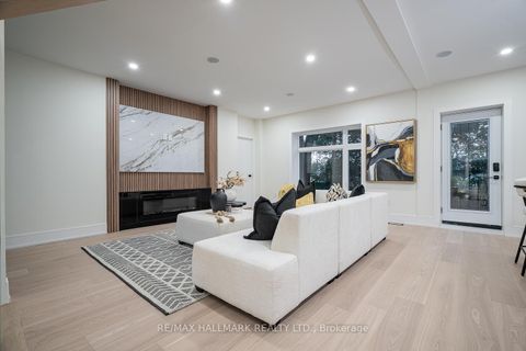 Photo 14 at 116 Kennard Avenue, Bathurst Manor, Toronto