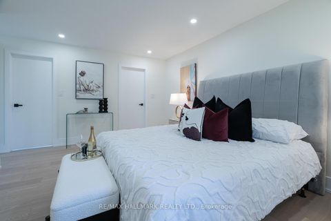 Photo 27 at 116 Kennard Avenue, Bathurst Manor, Toronto