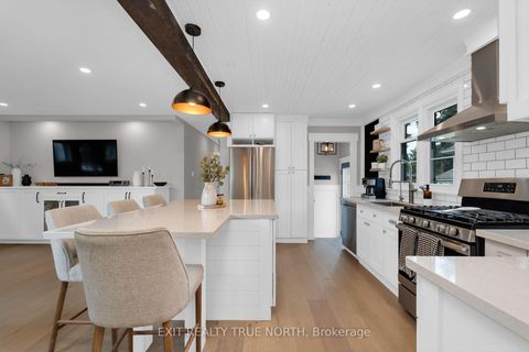 Photo 3 at 122 Queen Street, Codrington, Barrie Photo 3 at 122 Queen Street, Codrington, Barrie