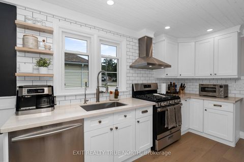 Photo 5 at 122 Queen Street, Codrington, Barrie