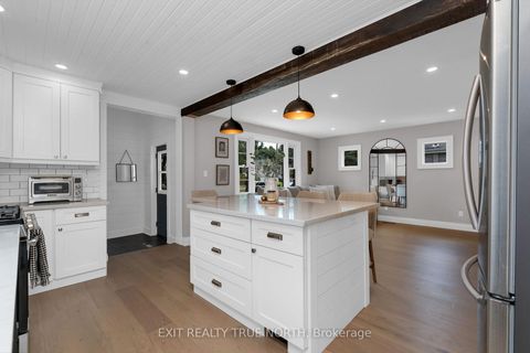 Photo 6 at 122 Queen Street, Codrington, Barrie