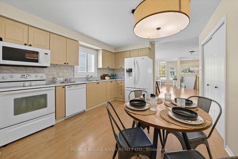 Photo 7 at 20 Laurelwood Street, Bowmanville, Clarington