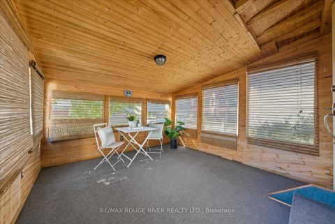 Photo 9 at 20 Laurelwood Street, Bowmanville, Clarington