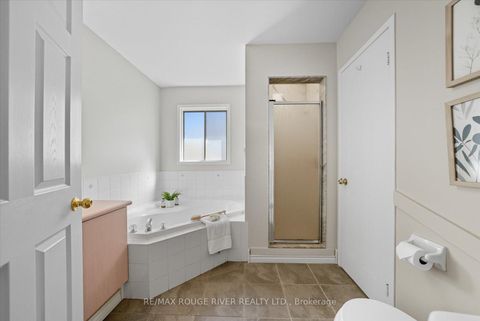 Photo 14 at 20 Laurelwood Street, Bowmanville, Clarington