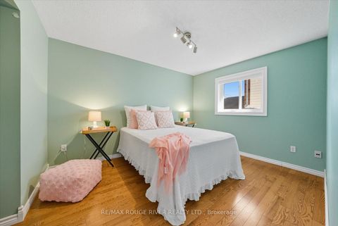 Photo 15 at 20 Laurelwood Street, Bowmanville, Clarington