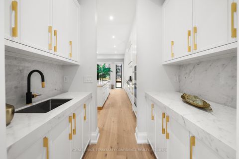 Photo 12 at 422 Hounslow Avenue, Willowdale West, Toronto