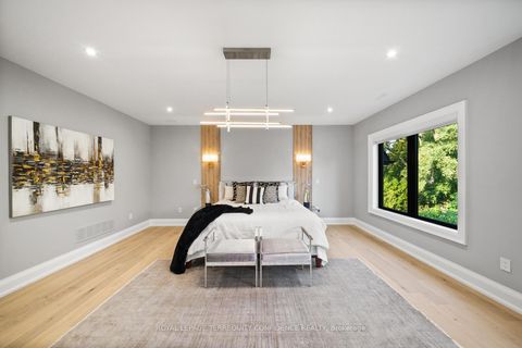Photo 20 at 422 Hounslow Avenue, Willowdale West, Toronto