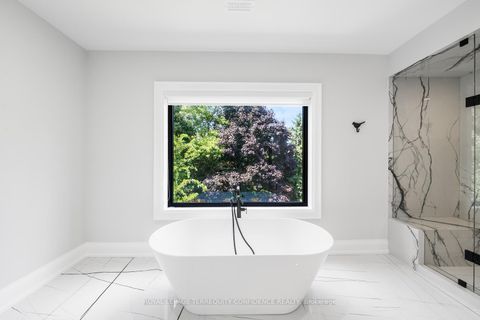 Photo 25 at 422 Hounslow Avenue, Willowdale West, Toronto