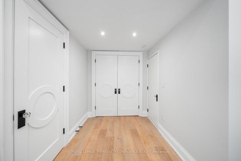 Photo 34 at 422 Hounslow Avenue, Willowdale West, Toronto