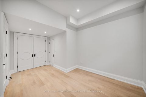 Photo 42 at 422 Hounslow Avenue, Willowdale West, Toronto