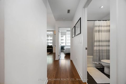 Photo 6 at 902 - 105 George Street, Moss Park, Toronto Photo 6 at 902 - 105 George Street, Moss Park, Toronto