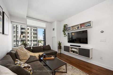 Photo 16 at 902 - 105 George Street, Moss Park, Toronto