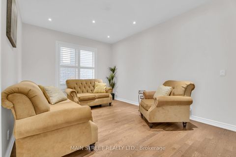 Photo 6 at 6 Leaden Hall Drive, Queensville, East Gwillimbury