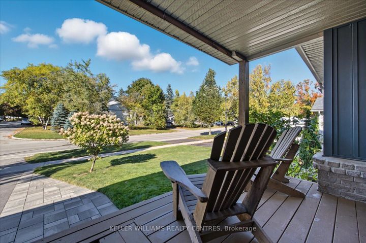 Photo 4 at 916 Elgin Street, Leslie Valley, Newmarket