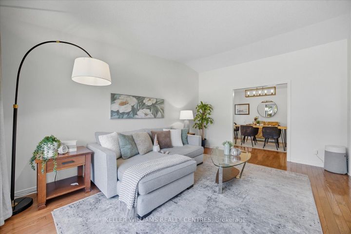 Photo 10 at 916 Elgin Street, Leslie Valley, Newmarket