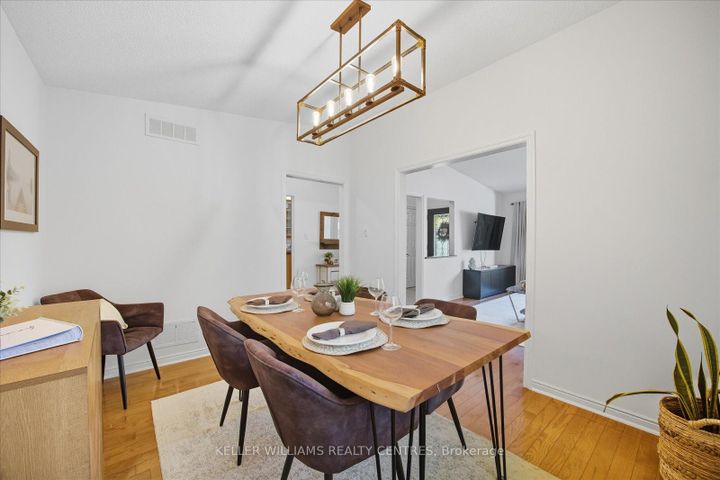 Photo 12 at 916 Elgin Street, Leslie Valley, Newmarket