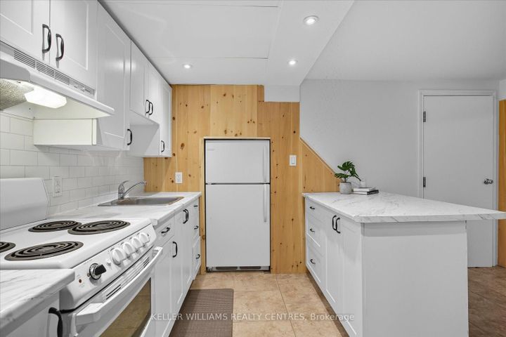 Photo 40 at 916 Elgin Street, Leslie Valley, Newmarket