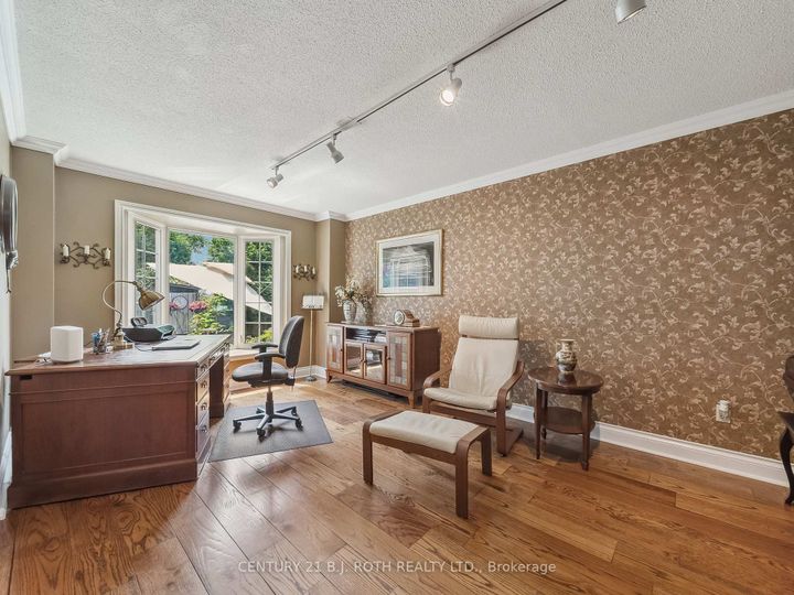 Photo 29 at 18 Claypine Trail, Brampton North, Brampton