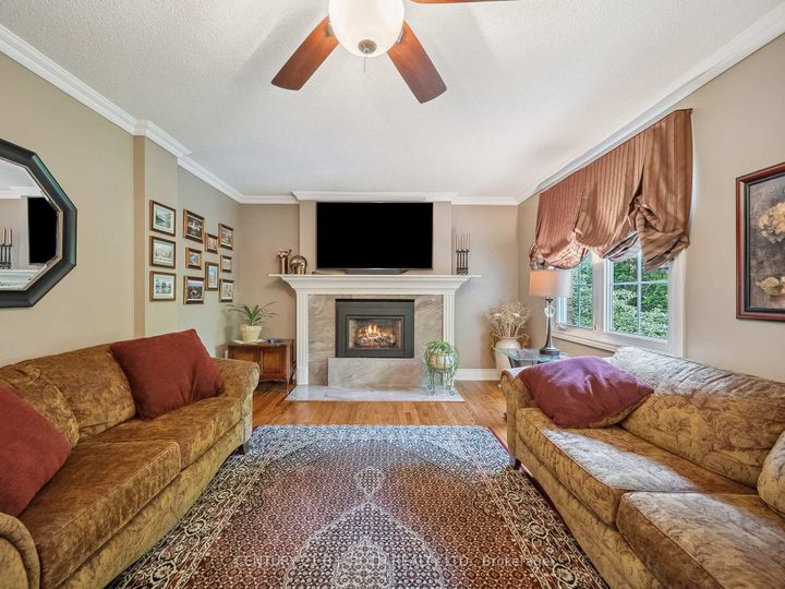 Photo 33 at 18 Claypine Trail, Brampton North, Brampton