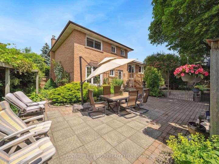 Photo 41 at 18 Claypine Trail, Brampton North, Brampton