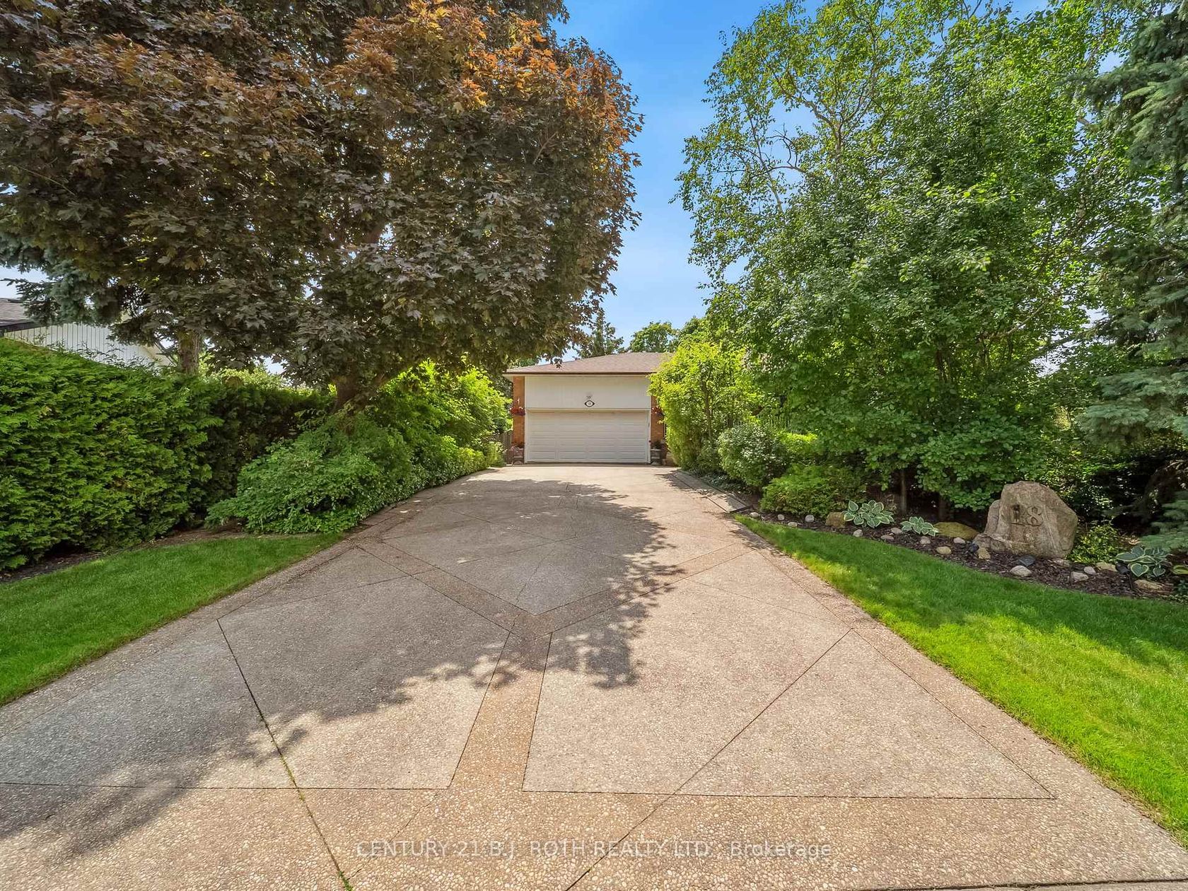 18 Claypine Trail, Brampton North, Brampton 2