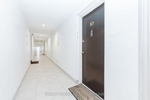 Photo 3 at 10 - 40 Rabbit Lane, West Deane, Toronto