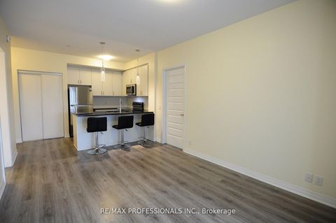 Photo 3 at 210 - 128 Grovewood Common, GO Glenorchy, Oakville