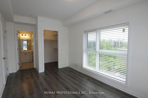 Photo 12 at 210 - 128 Grovewood Common, GO Glenorchy, Oakville