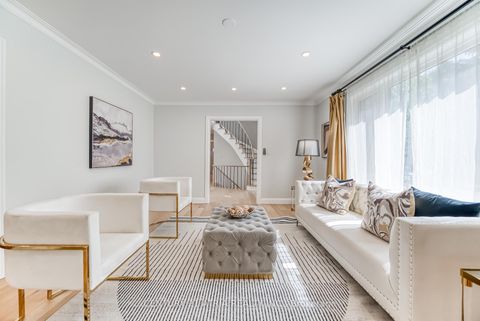 Photo 1 at 56 Magpie Crescent, Windfields, Toronto