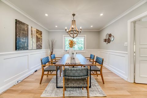 Photo 9 at 56 Magpie Crescent, Windfields, Toronto