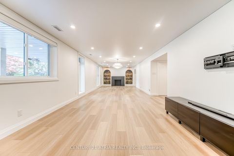 Photo 27 at 56 Magpie Crescent, Windfields, Toronto