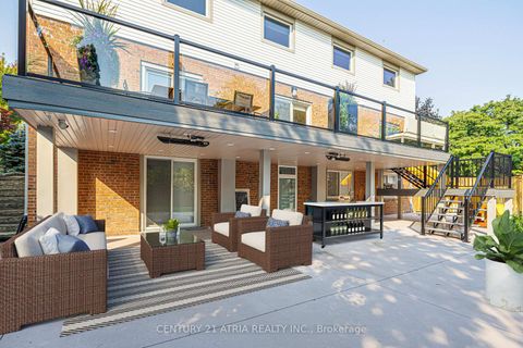 Photo 33 at 56 Magpie Crescent, Windfields, Toronto