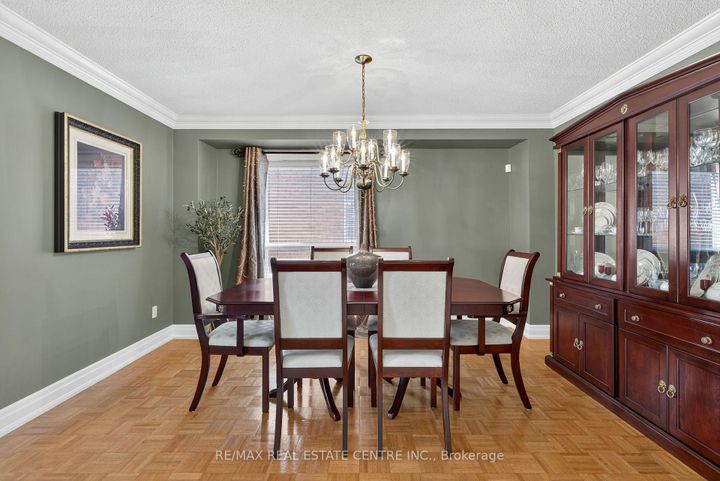 Photo 6 at 7 Larkmead Place, Wellington, Brampton