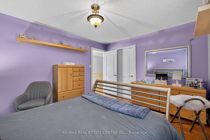 Photo 30 at 7 Larkmead Place, Wellington, Brampton
