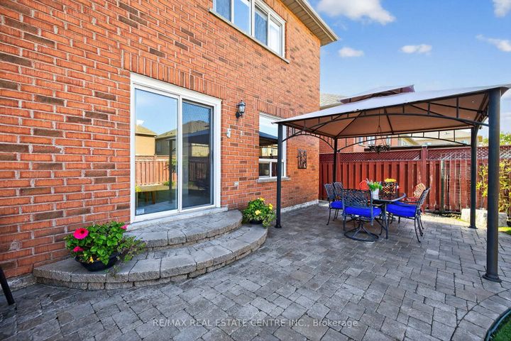 Photo 41 at 7 Larkmead Place, Wellington, Brampton