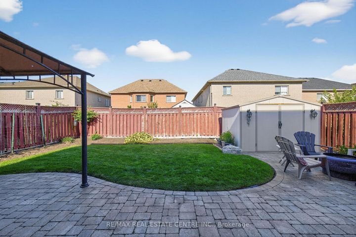 Photo 48 at 7 Larkmead Place, Wellington, Brampton