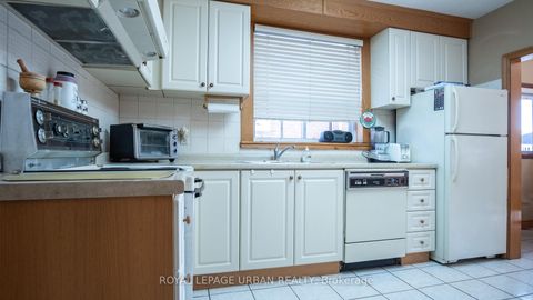 Photo 12 at 173 Ennerdale Road, Fairbank, Toronto