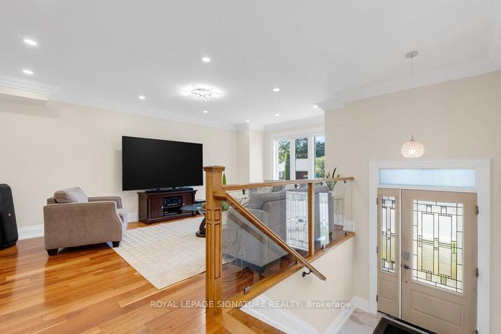 Photo 2 at 229A McIntosh Street, Cliffside, Toronto