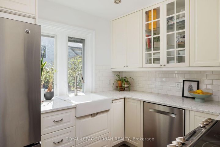 Photo 13 at 447 Mortimer Avenue, East York, Toronto