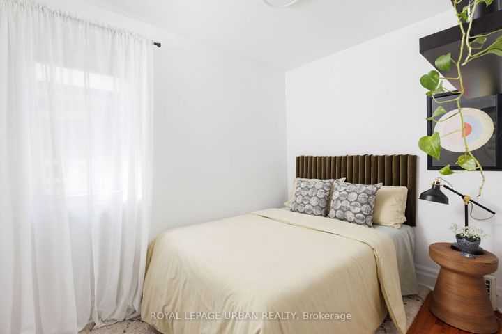 Photo 19 at 447 Mortimer Avenue, East York, Toronto