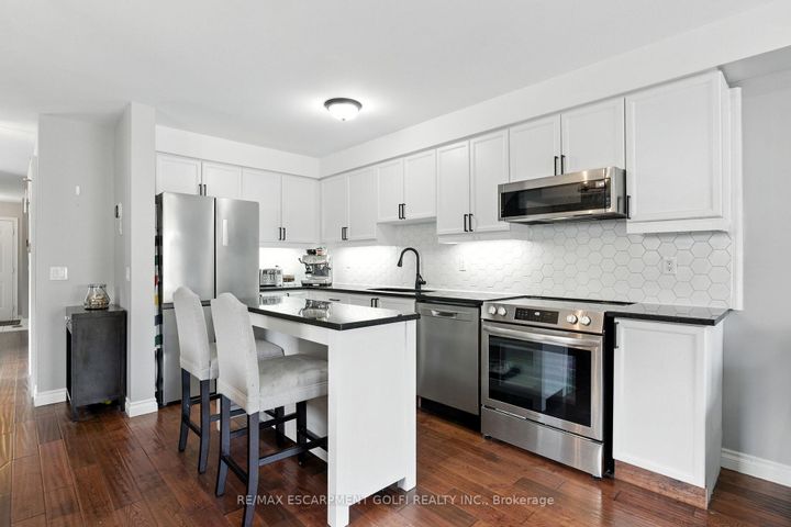 Photo 7 at 41 - 710 Spring Gardens Road, Bayview, Burlington