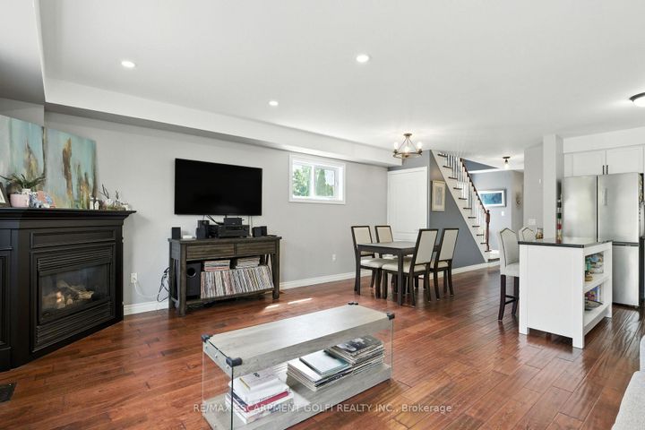 Photo 10 at 41 - 710 Spring Gardens Road, Bayview, Burlington