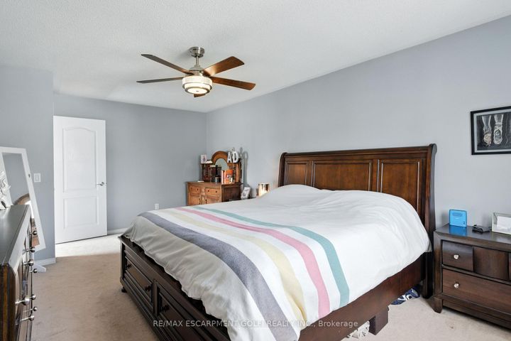 Photo 13 at 41 - 710 Spring Gardens Road, Bayview, Burlington