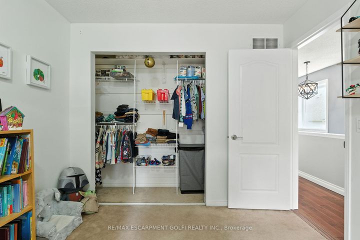 Photo 18 at 41 - 710 Spring Gardens Road, Bayview, Burlington