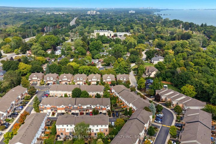 Photo 32 at 41 - 710 Spring Gardens Road, Bayview, Burlington