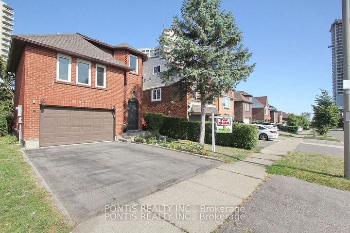 Photo 1 at 72 SHELDRAKE Court, Brampton South, Brampton