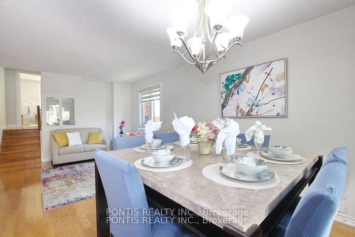 Photo 6 at 72 SHELDRAKE Court, Brampton South, Brampton